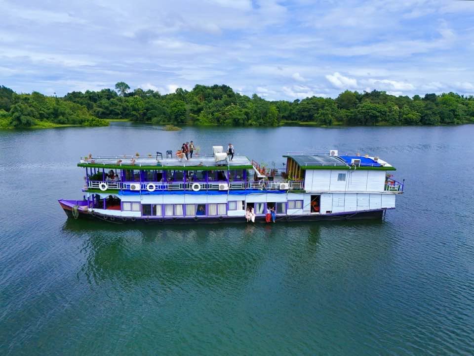 Majestic Aerial View of the Royal Boat on Clear Waters